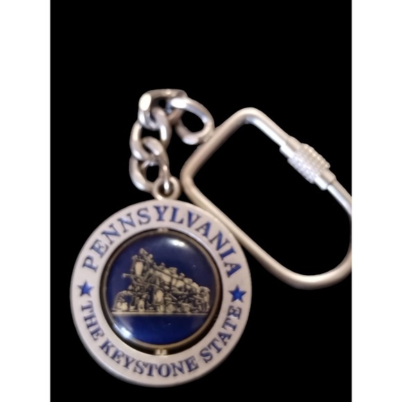 Sturdy vintage Pennsylvania keychain - Picture 1 of 1